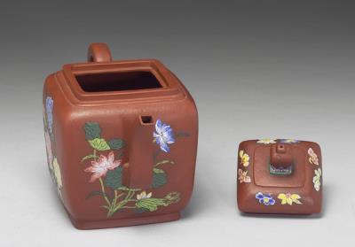 图片[3]-Yixing square teapot with flowers of the four seasons in painted enamels, Qing dynasty, Kangxi reign (1662-1722)-China Archive